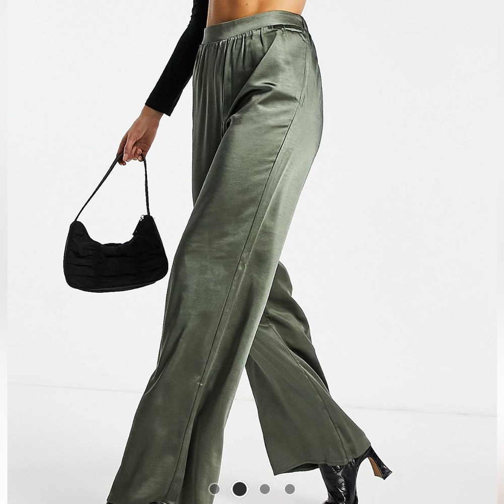 NWOT Pretty Lavish Satin pants